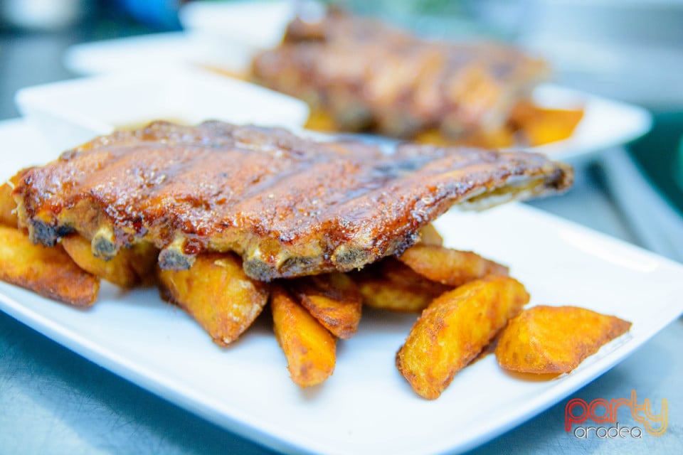 Lansare de meniu, Vine Summer Garden & Grill