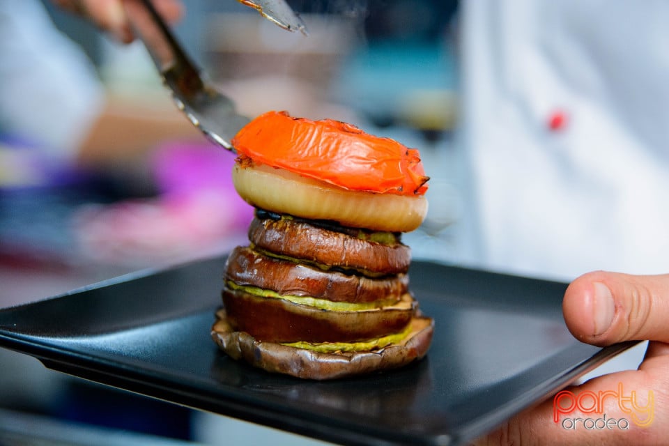 Lansare de meniu, Vine Summer Garden & Grill