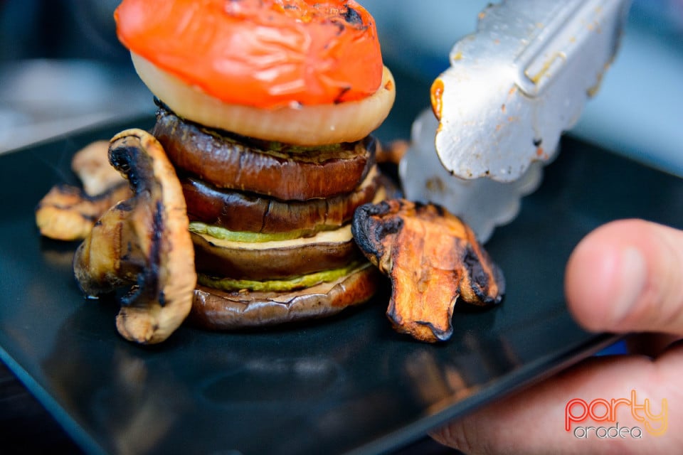 Lansare de meniu, Vine Summer Garden & Grill