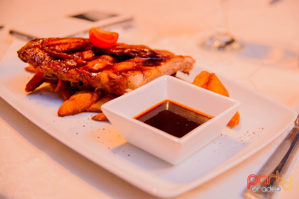 Lansare de meniu, Vine Summer Garden & Grill