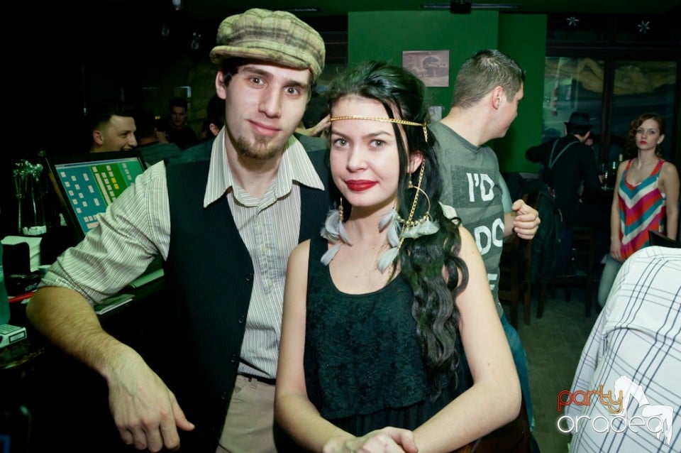 Late Prohibion Party, Green Pub