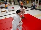 Lecţie de Aikido în Era Shopping Park