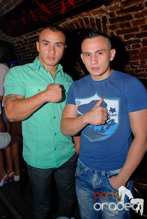 Let the music play!, 