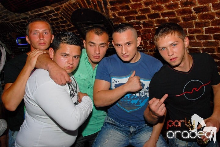 Let the music play!, 