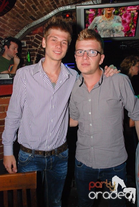 Let the music play!, 