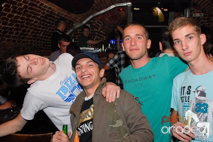 Let the music play!, 