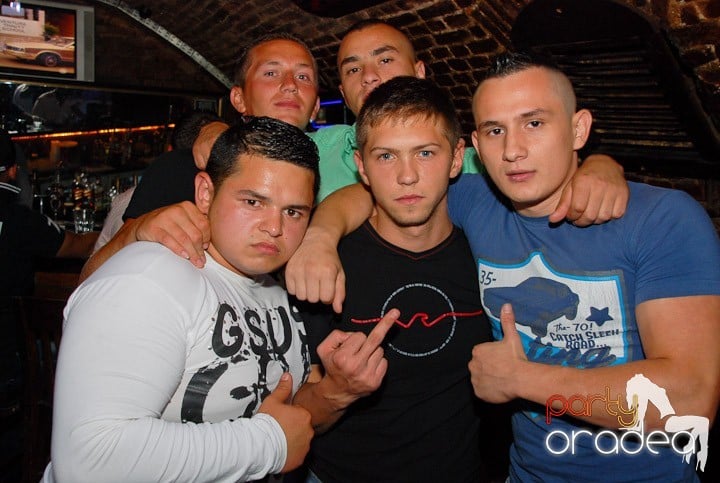 Let the music play!, 