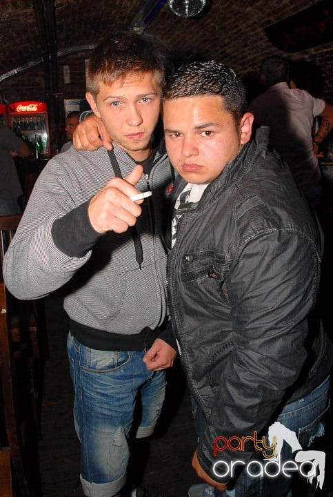 Let the music play!, 