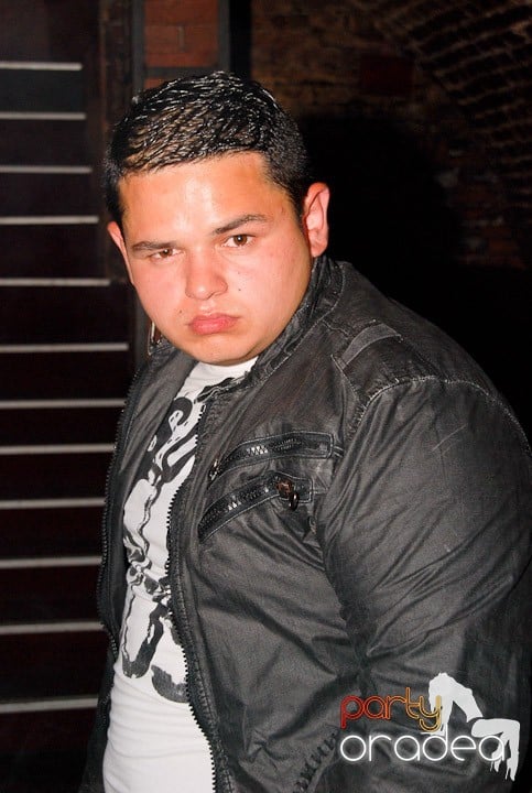 Let the music play!, 