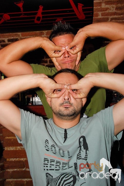 Let the music play!, 