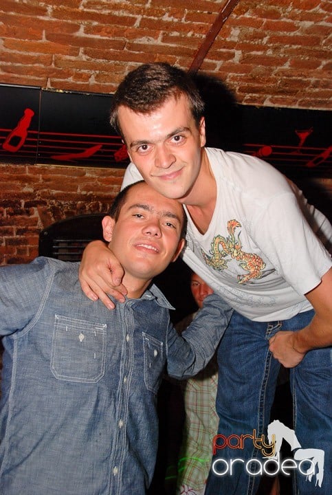 Let the music play!, 