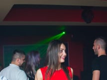 Petrecere în Club life