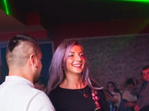 Petrecere în Club life