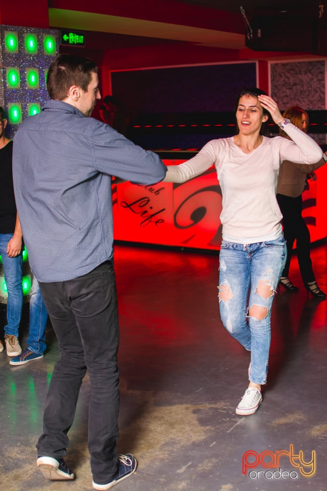 Seară de Dans în Club Life, 