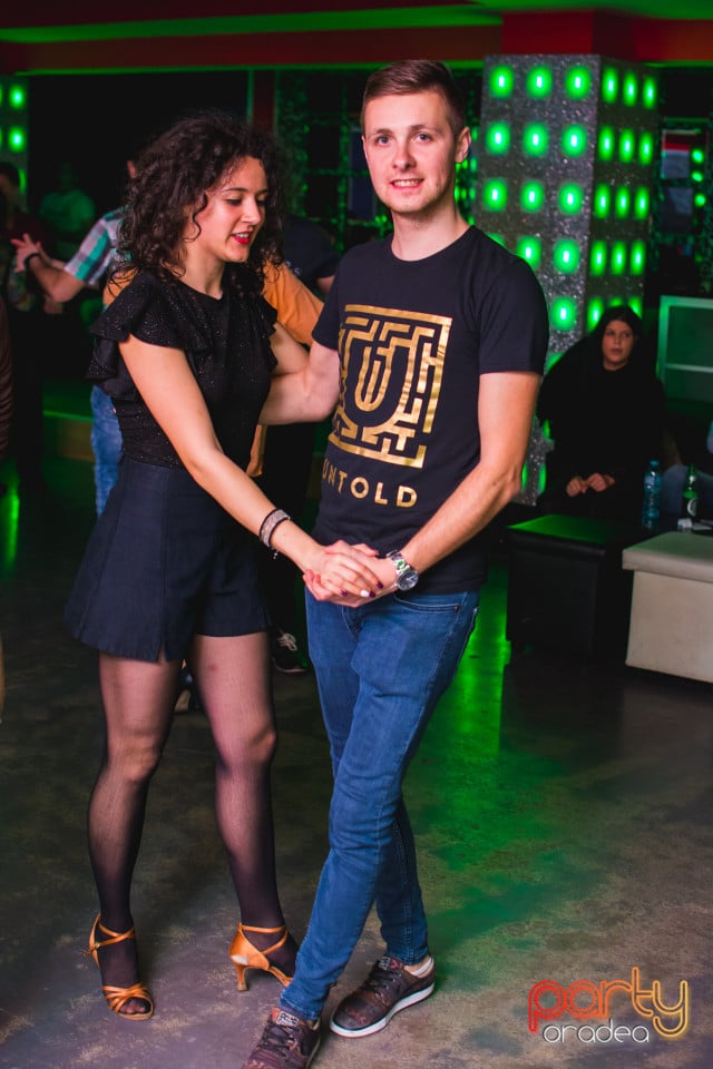 Seară de Dans în Club Life, 