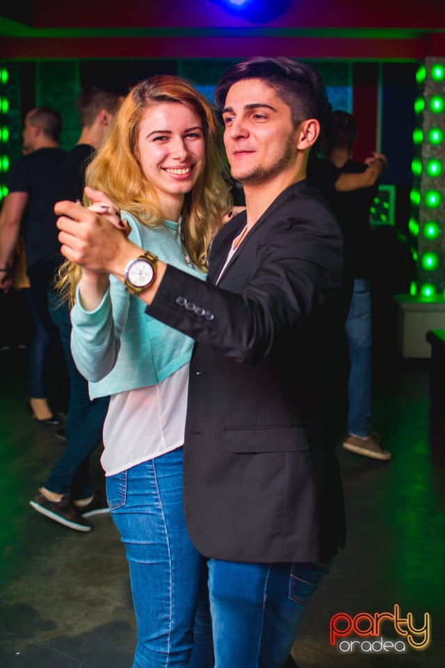 Seară de Dans în Club Life, 