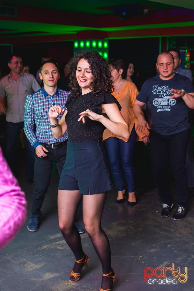 Seară de Dans în Club Life, 