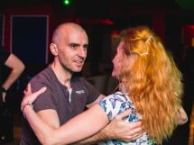 Seară de Dans în Club Life