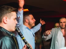 Petrecere în Club life