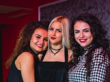 Petrecere în Club life