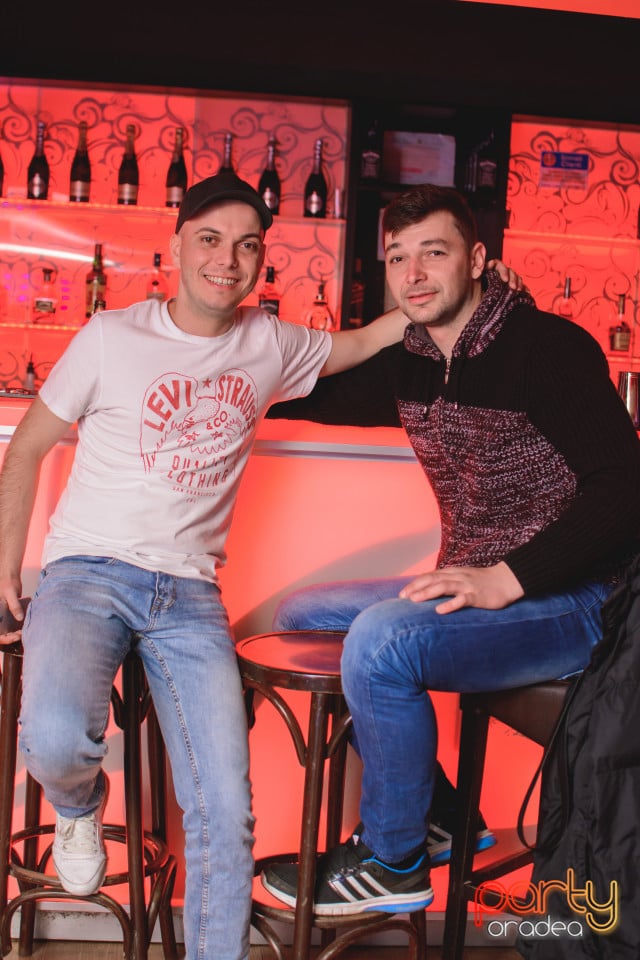 Seară de Dans în Club Life, 