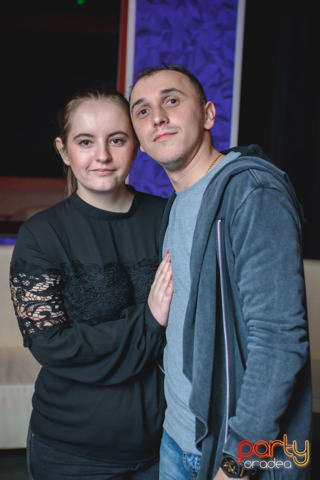 Petrecere în Club life, 