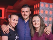 Petrecere în Club life