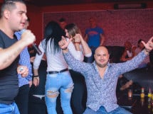 Petrecere în Club life