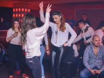 Petrecere în Club life