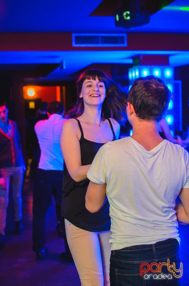 Seară de Dans în Club Life, 