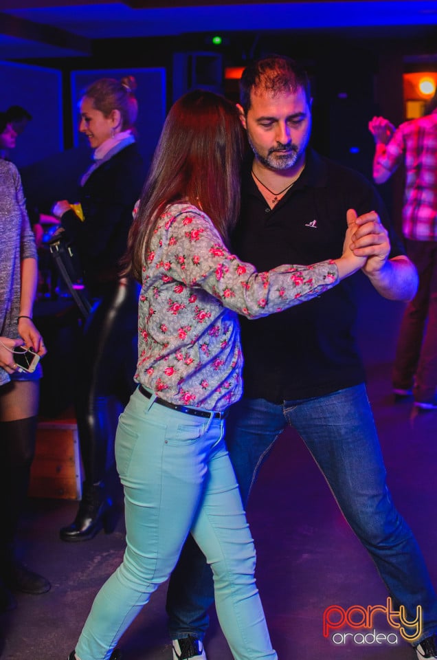 Seară de Dans în Club Life, 