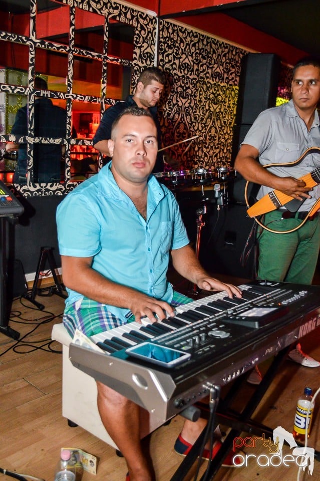 Life - Muzica Live Blaga De La Oradea, 