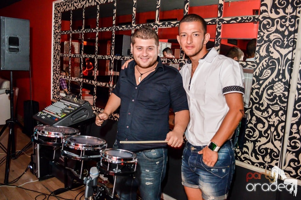 Life - Muzica Live Blaga De La Oradea, 