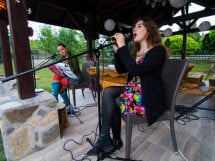 Live In the Garden cu Melaz si Ioana Butnarasu