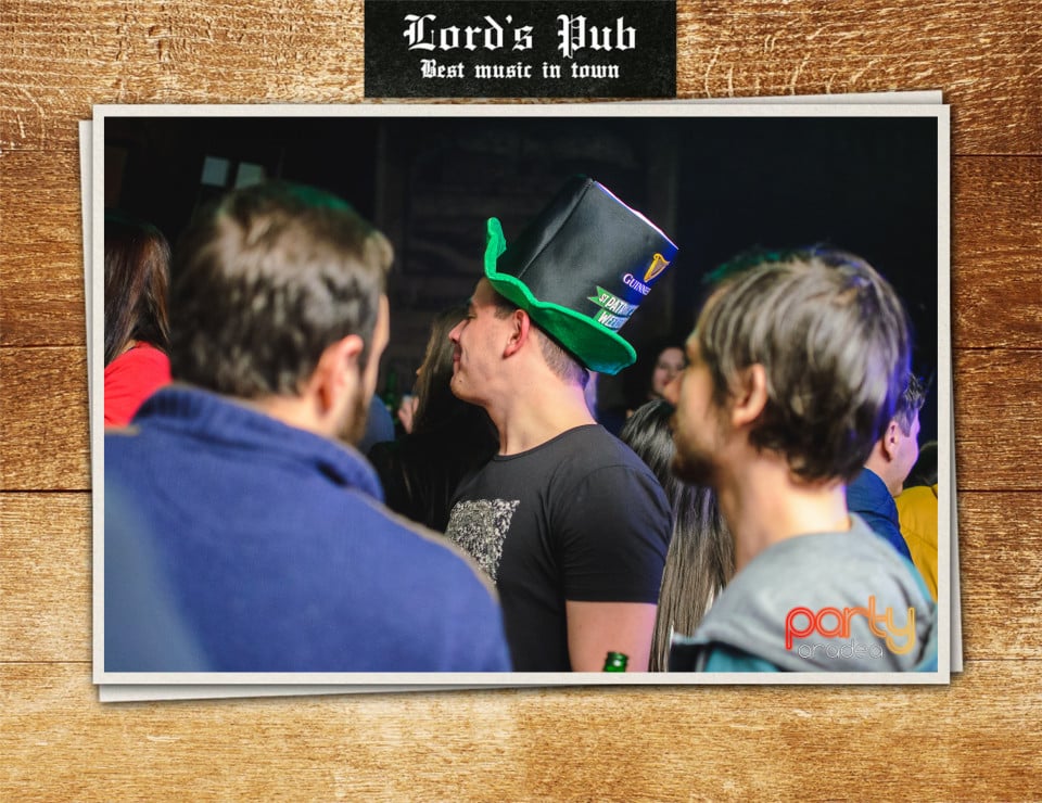 Distracţie în Lord's Pub, Lord's Pub