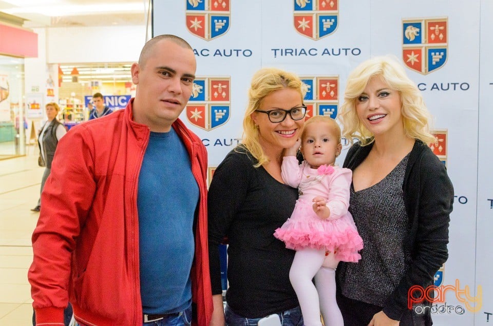 Loredana alături de Ţiriac Auto în Lotus Center, Ţiriac Auto