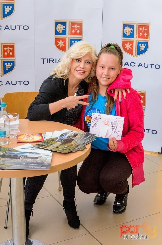 Loredana alături de Ţiriac Auto în Lotus Center, Ţiriac Auto