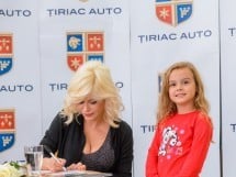 Loredana alături de Ţiriac Auto în Lotus Center