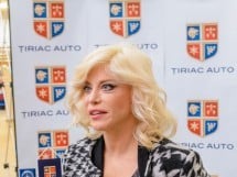 Loredana alături de Ţiriac Auto în Lotus Center