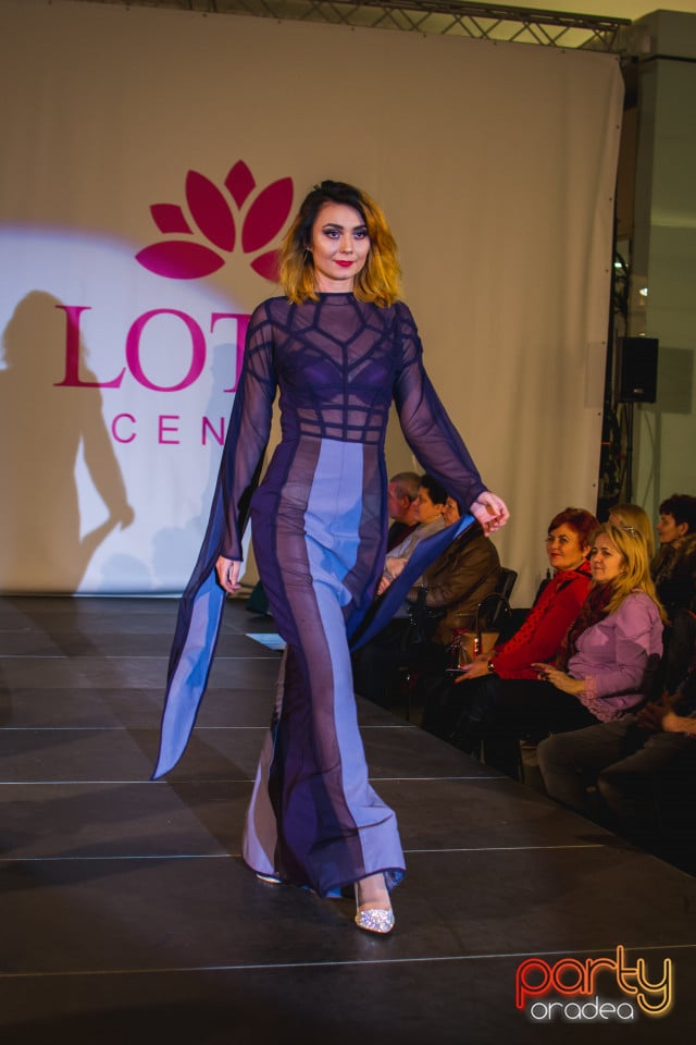 Fashion Gate, Lotus Center