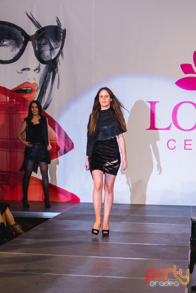 Fashion Gate, Lotus Center