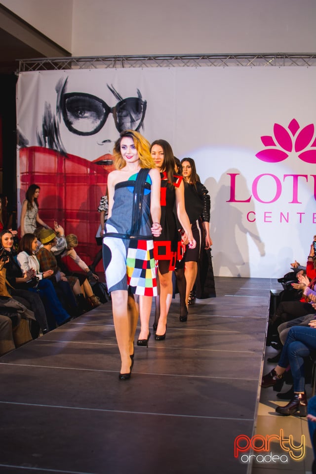 Fashion Gate, Lotus Center