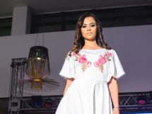 Spring Fashion Show la Lotus Center