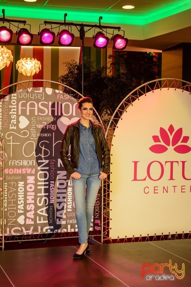 Lotus Fashion Weekend, Lotus Center