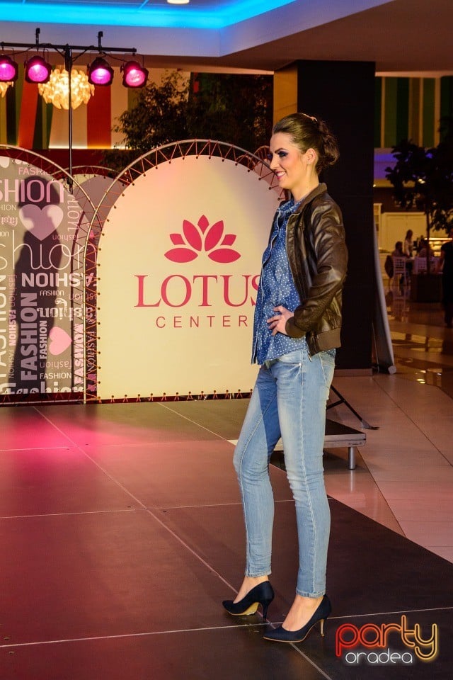 Lotus Fashion Weekend, Lotus Center