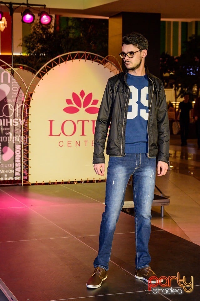 Lotus Fashion Weekend, Lotus Center