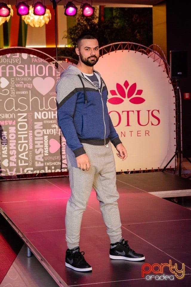 Lotus Fashion Weekend, Lotus Center