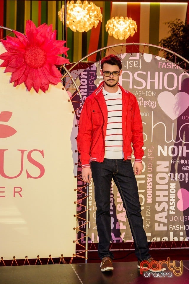 Lotus Fashion Weekend, Lotus Center