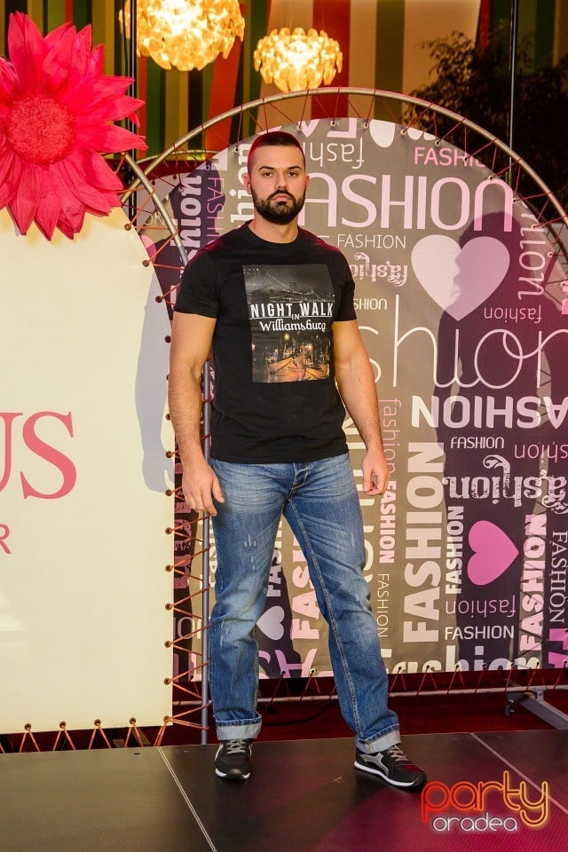 Lotus Fashion Weekend, Lotus Center