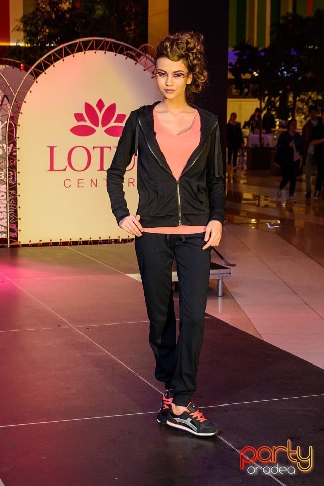 Lotus Fashion Weekend, Lotus Center